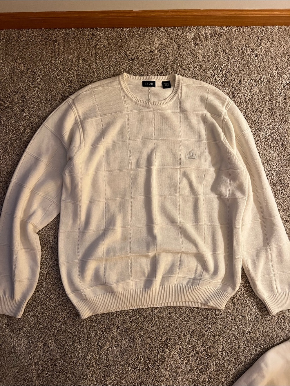 Izod Men's Cream Textured Crewneck Sweater